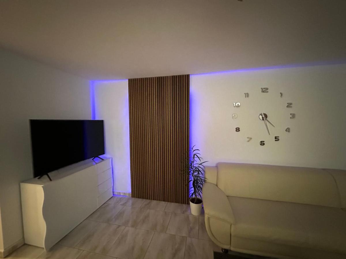 Appartement Souterrain Fewo, Europapark, Netflix, 2Xtv à Mietersheim Extérieur photo