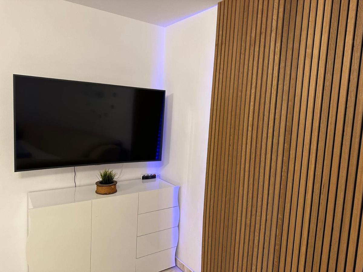 Appartement Souterrain Fewo, Europapark, Netflix, 2Xtv à Mietersheim Extérieur photo